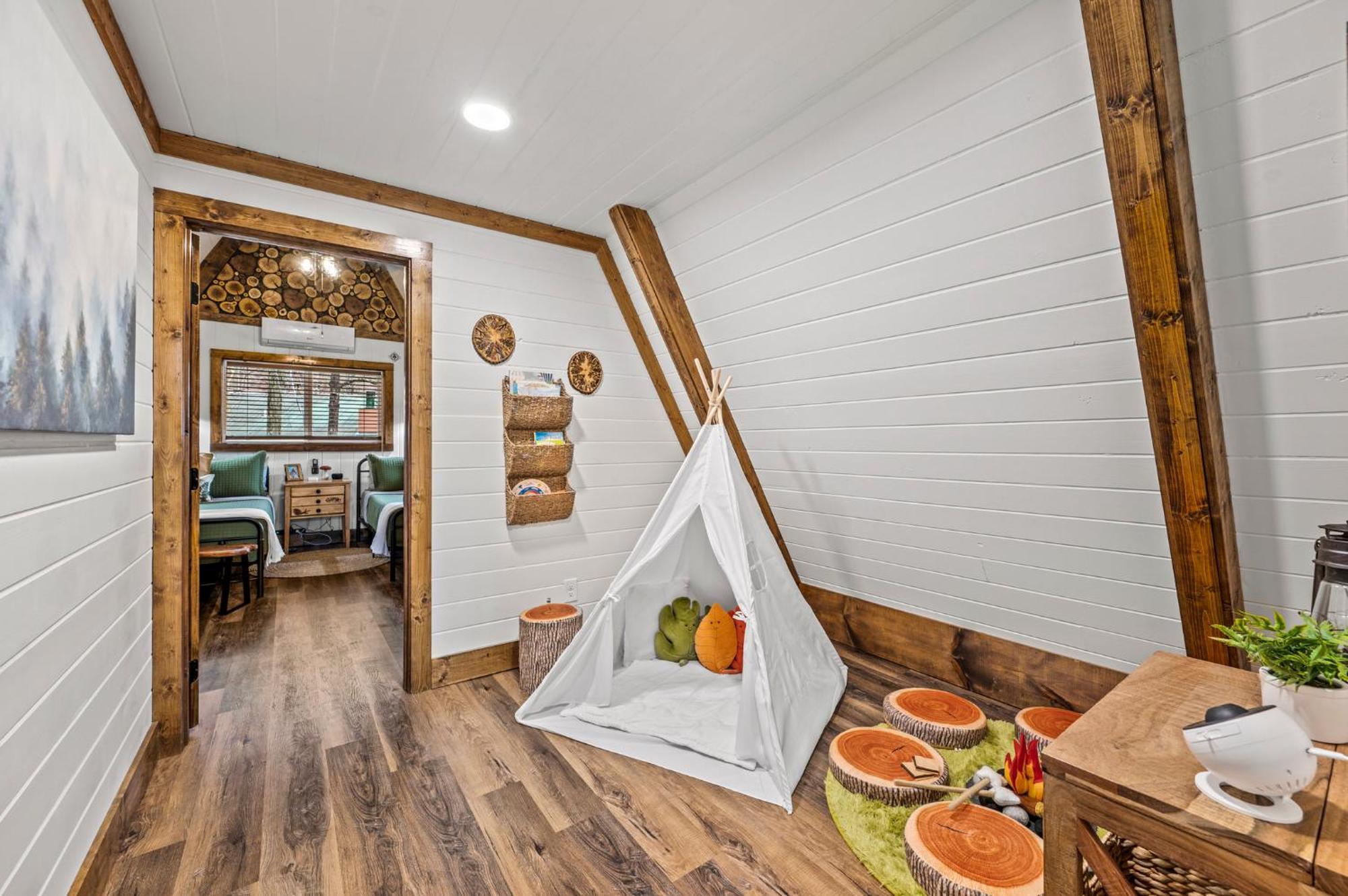 1Mile Downtown, Handicap Ramp, Hot Tub, Game Room Gatlinburg Extérieur photo